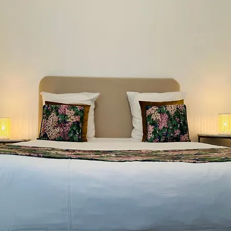 Bed & Breakfast L'appart De La Maison Blanche Blaye